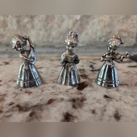 Vintage Small Pewter Christmas Angels Musicians Singers Heaven Girl Band 1.5" - Picture 1 of 5
